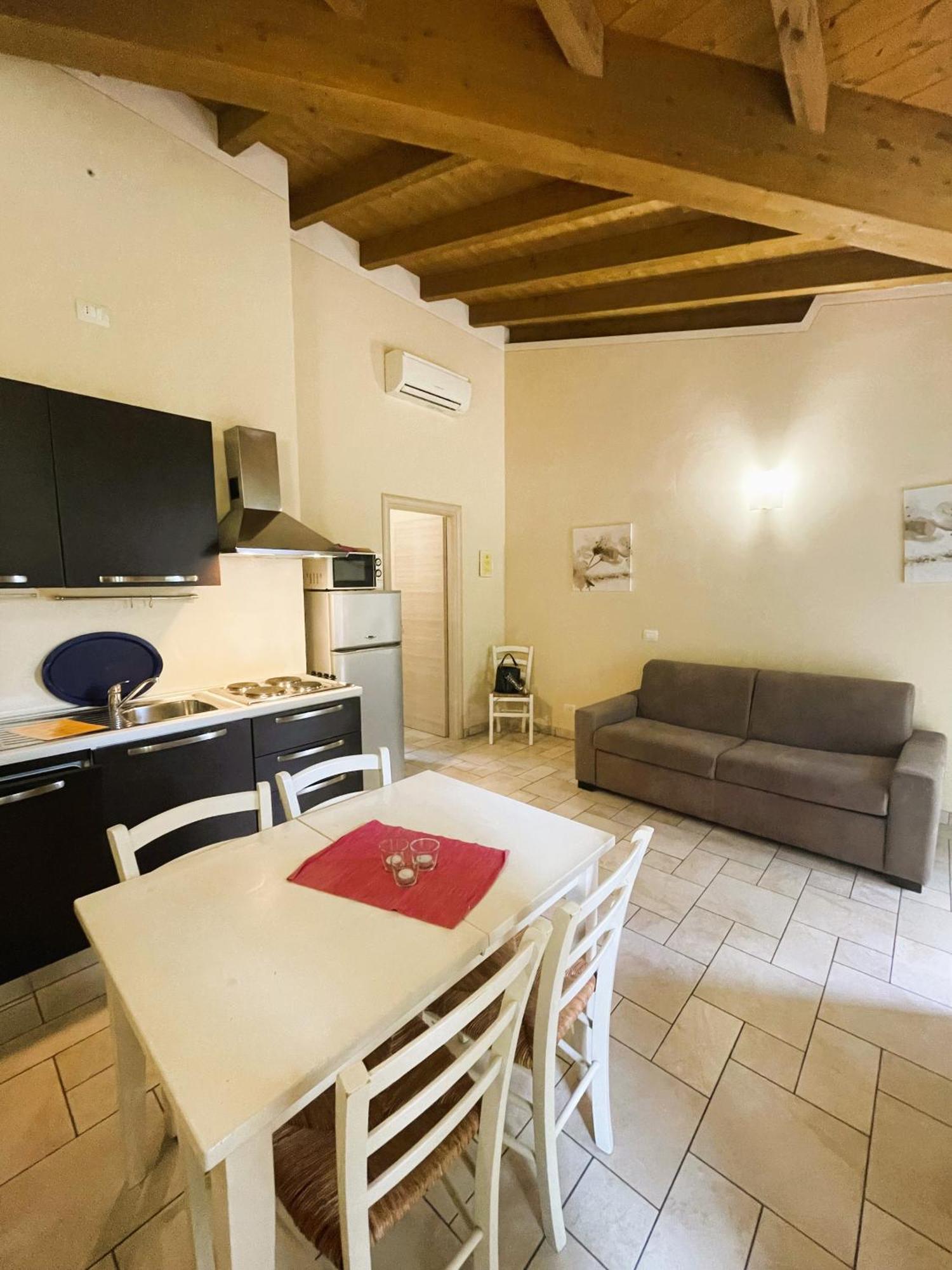 Appartamenti Il Ruscello Manerba del Garda Eksteriør billede